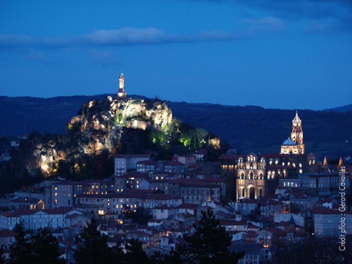 Ferienwohnung Logis Du Cagaire Le Puy-en-Velay Exterior foto